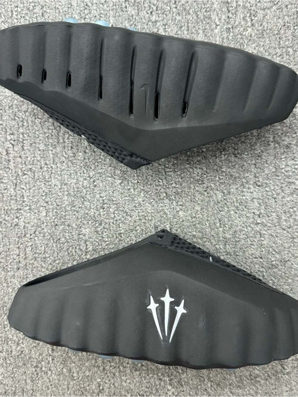 Brand new black NikeMind 001 slippers (boxnot included)